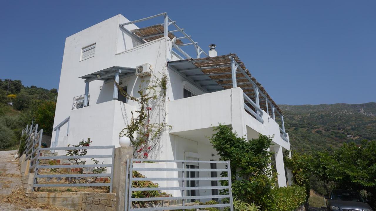 Agnanti Villa Akhladheri Exterior photo